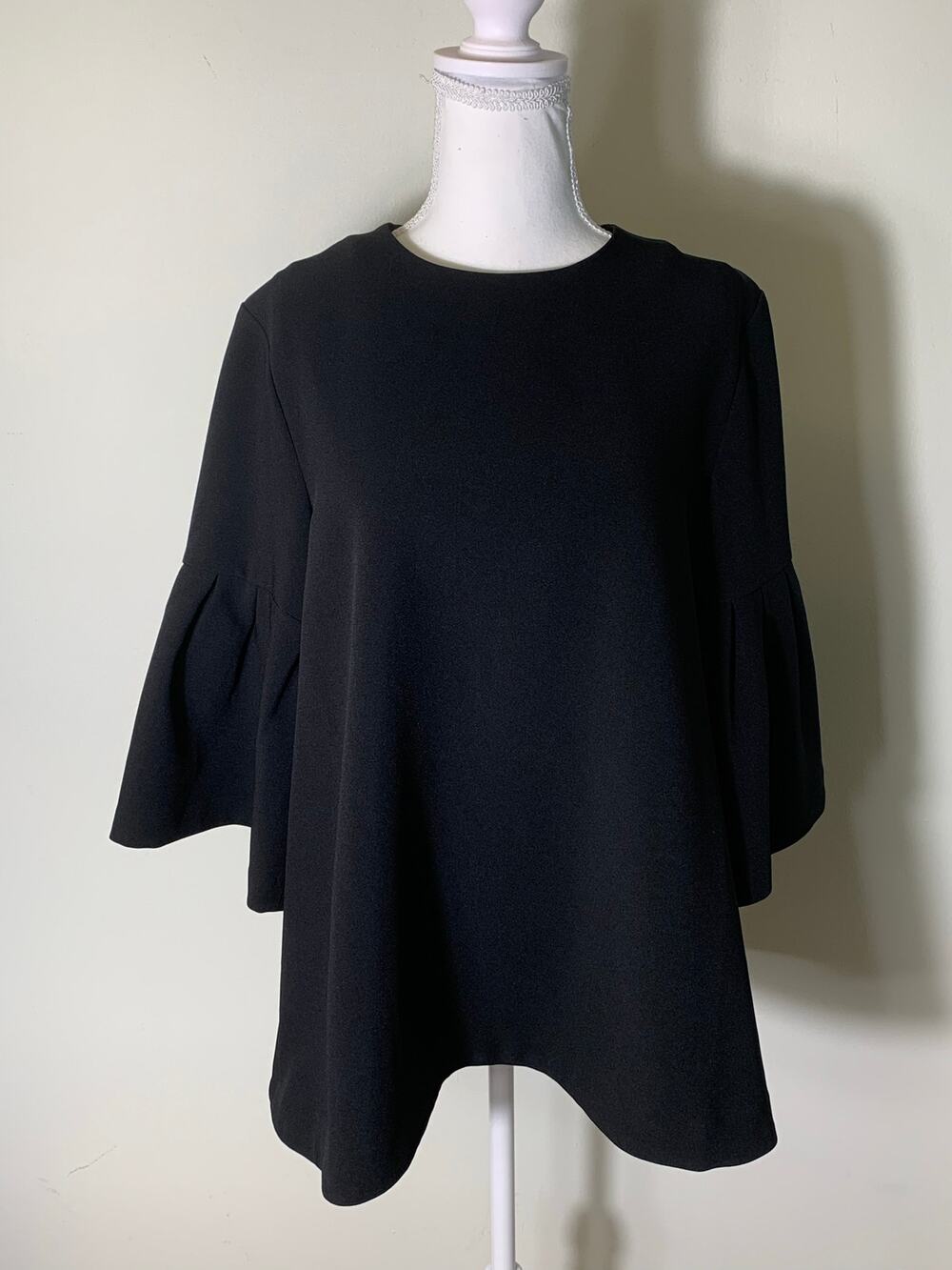 Edit Black Bell Sleeve Top Sz L